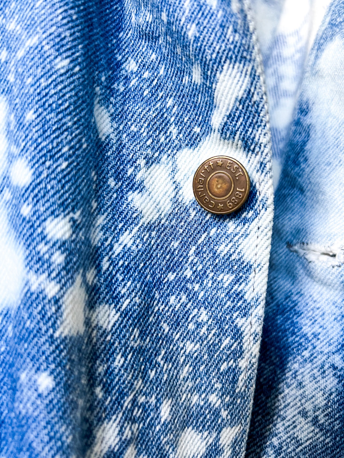 ANTELOPE - Vintage 90s Carhartt Acid Washed Unlined Chore Coat - Denim, White - Unisex XL