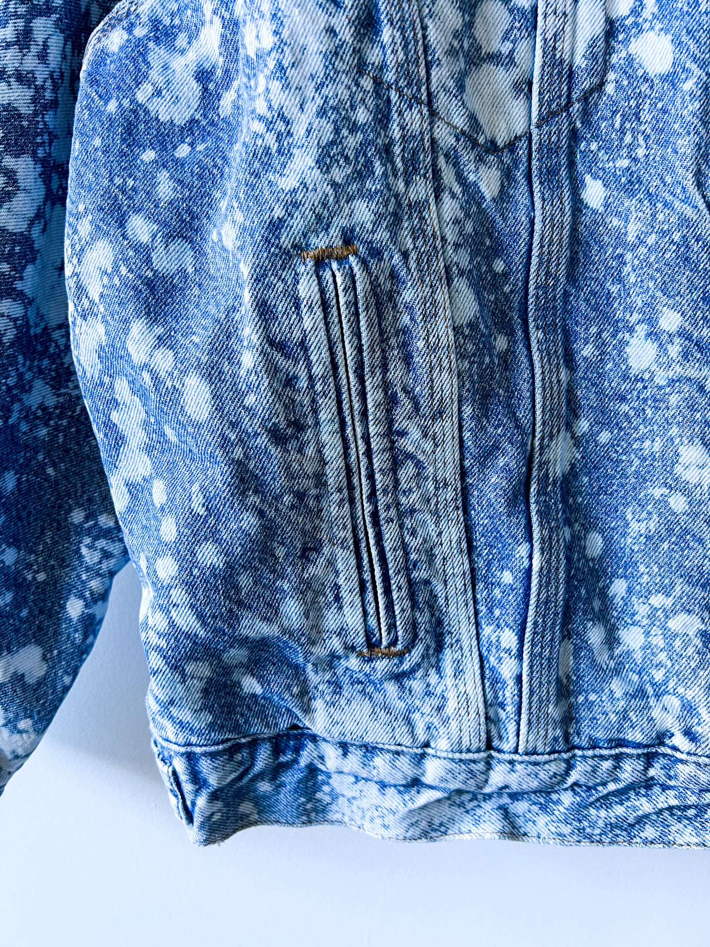 CHEYENNE - Vintage 90s Carhartt Acid Washed Blanket Lined Western Trucker Jacket - Denim, White - Unisex Large