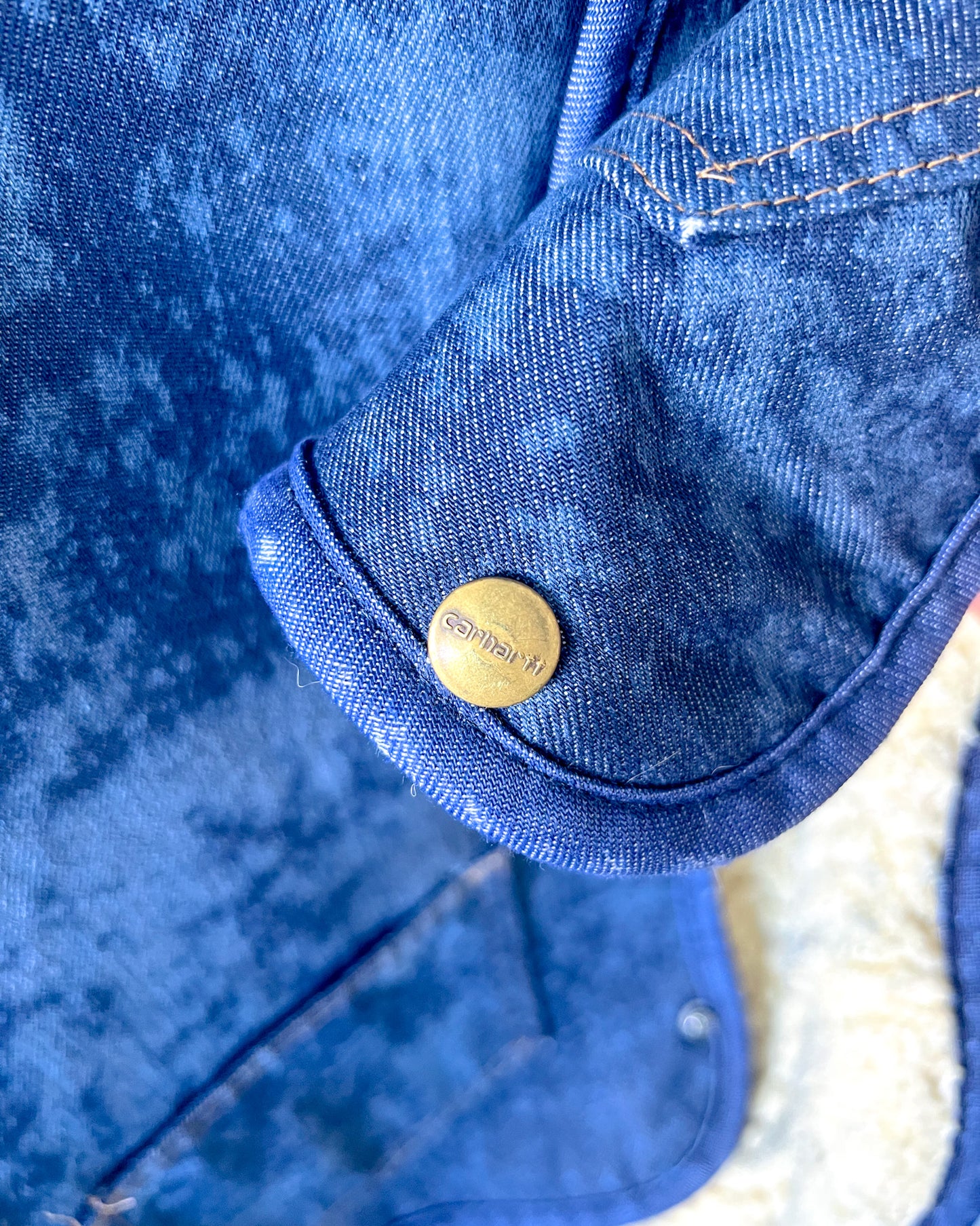 DELAWARE - Vintage 80s Carhartt Acid Washed Sherpa Lined Denim Vest - Denim, White - Unisex Large