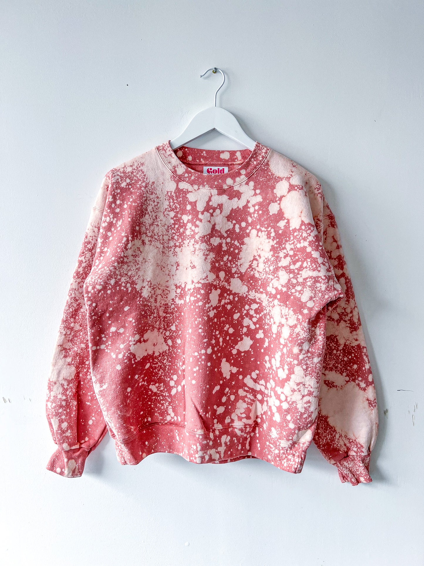 Acid-Washed Crewneck Sweatshirt in Dusty Rose