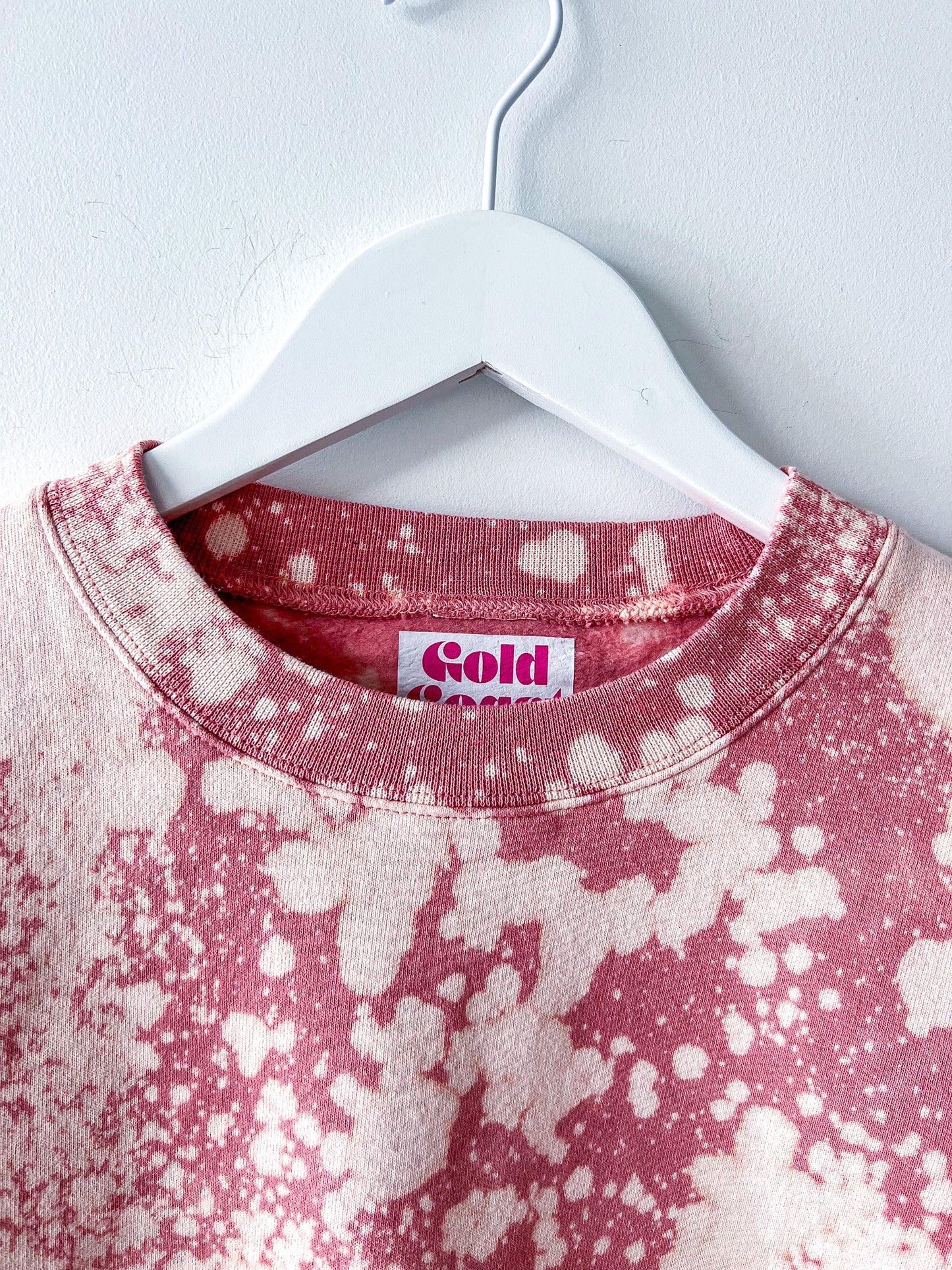 Acid-Washed Crewneck Sweatshirt in Dusty Rose