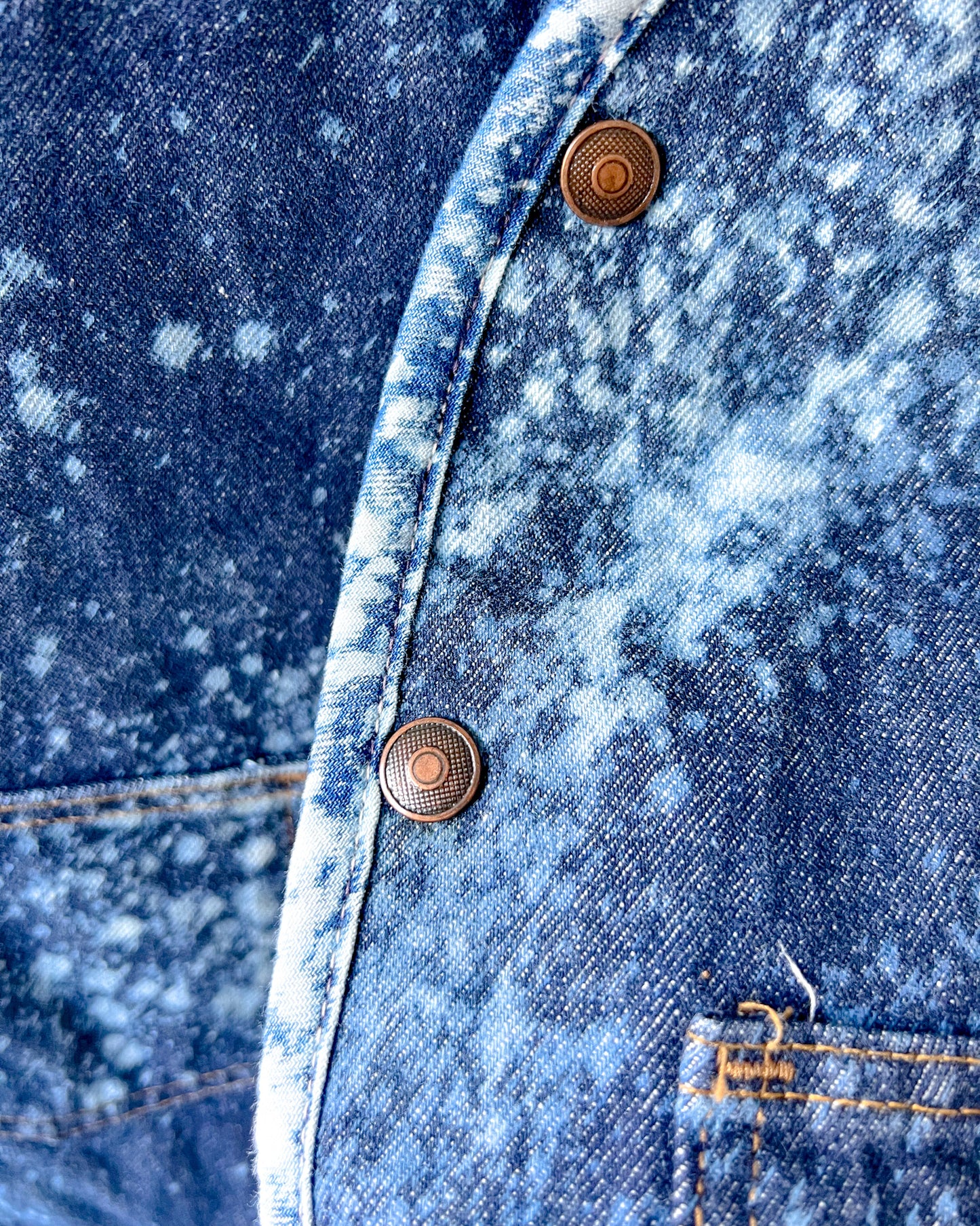MOJAVE - Vintage 80s Carhartt Acid Washed Sherpa Lined Denim Vest - Denim, White - Unisex Small or Medium