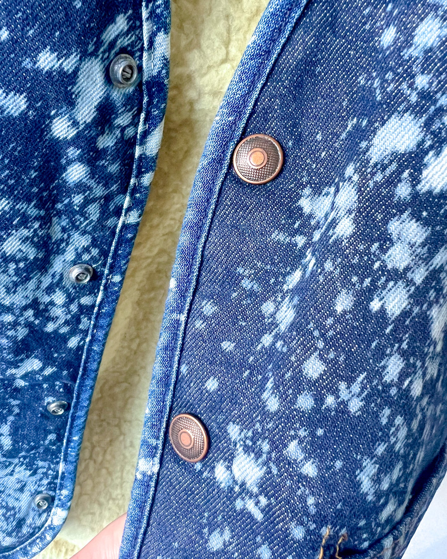 SONOMA - Vintage 80s Carhartt Acid Washed Sherpa Lined Denim Vest - Denim, White - Unisex Large