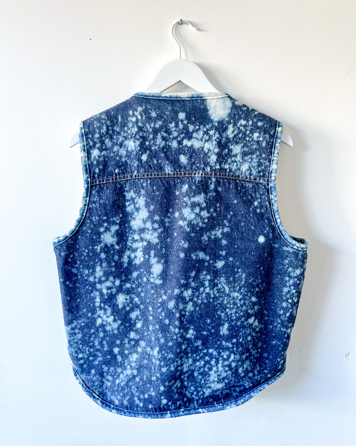TENNESSEE - Vintage 80s Carhartt Acid Washed Sherpa Lined Denim Vest - Denim, White - Unisex Large