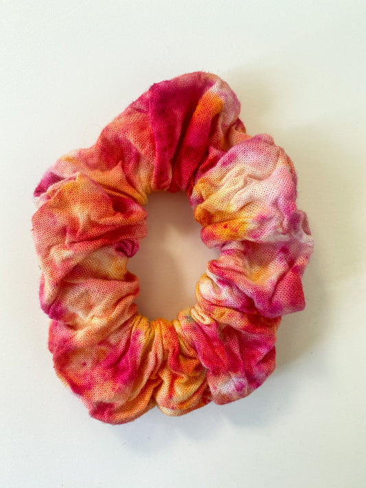 CAPRI CORAL Organic Linen Scrunchie