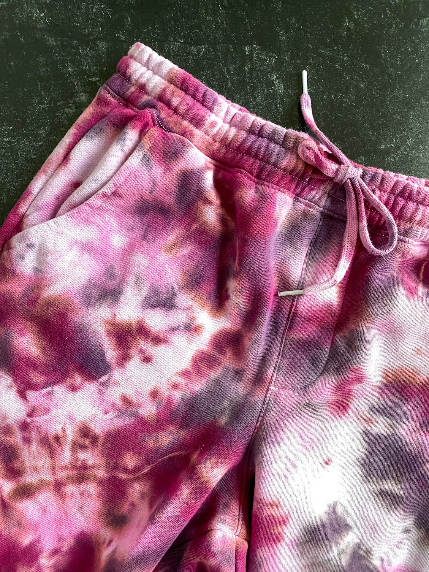 QUEEN OF HEARTS Loungewear Set