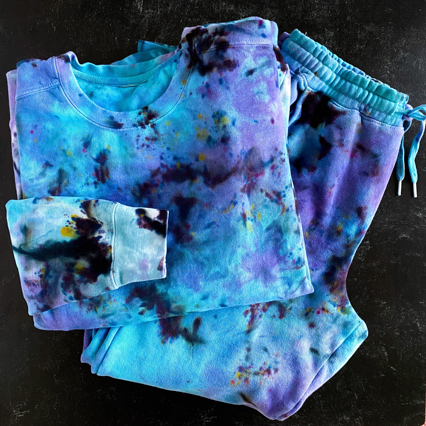 KEEP SWIMMING Loungewear Set