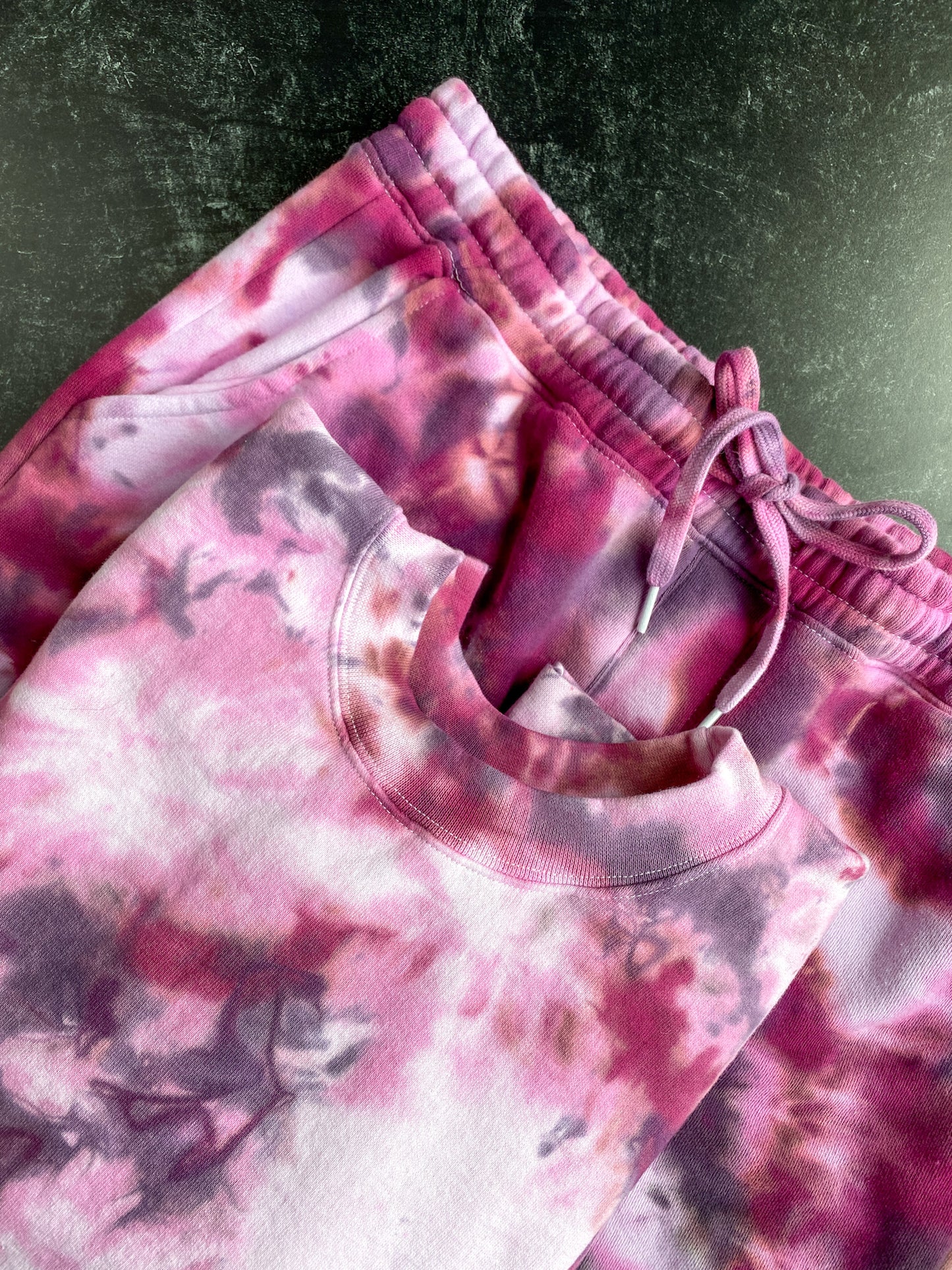 QUEEN OF HEARTS Loungewear Set