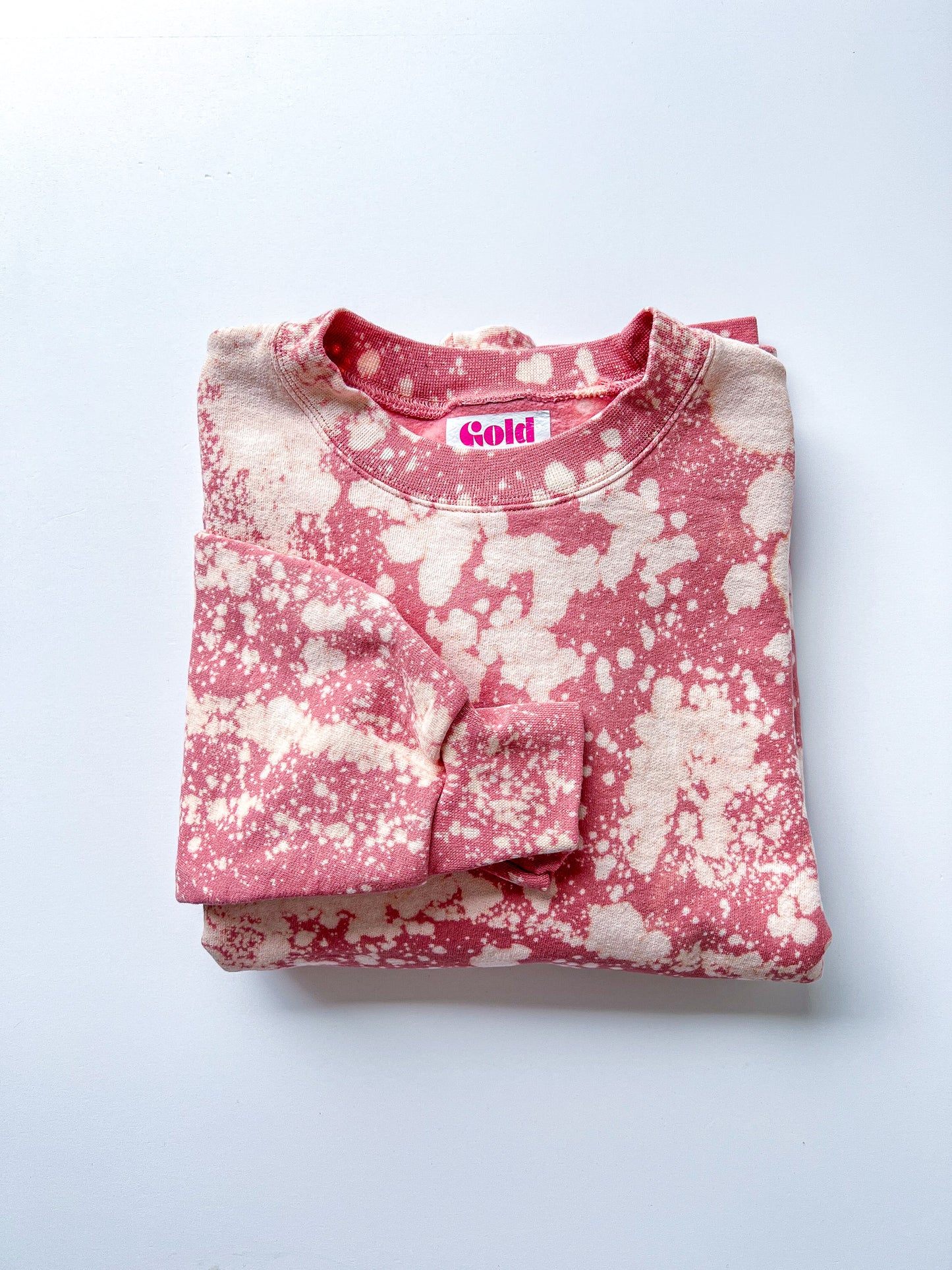 Acid-Washed Crewneck Sweatshirt in Dusty Rose