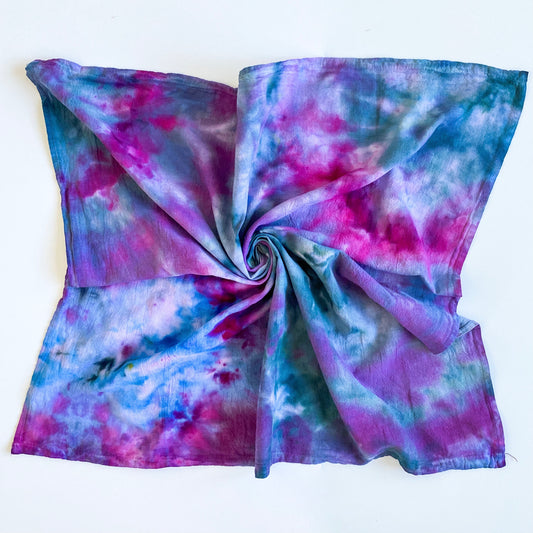 BRING FLOWERS Kitchen Towel